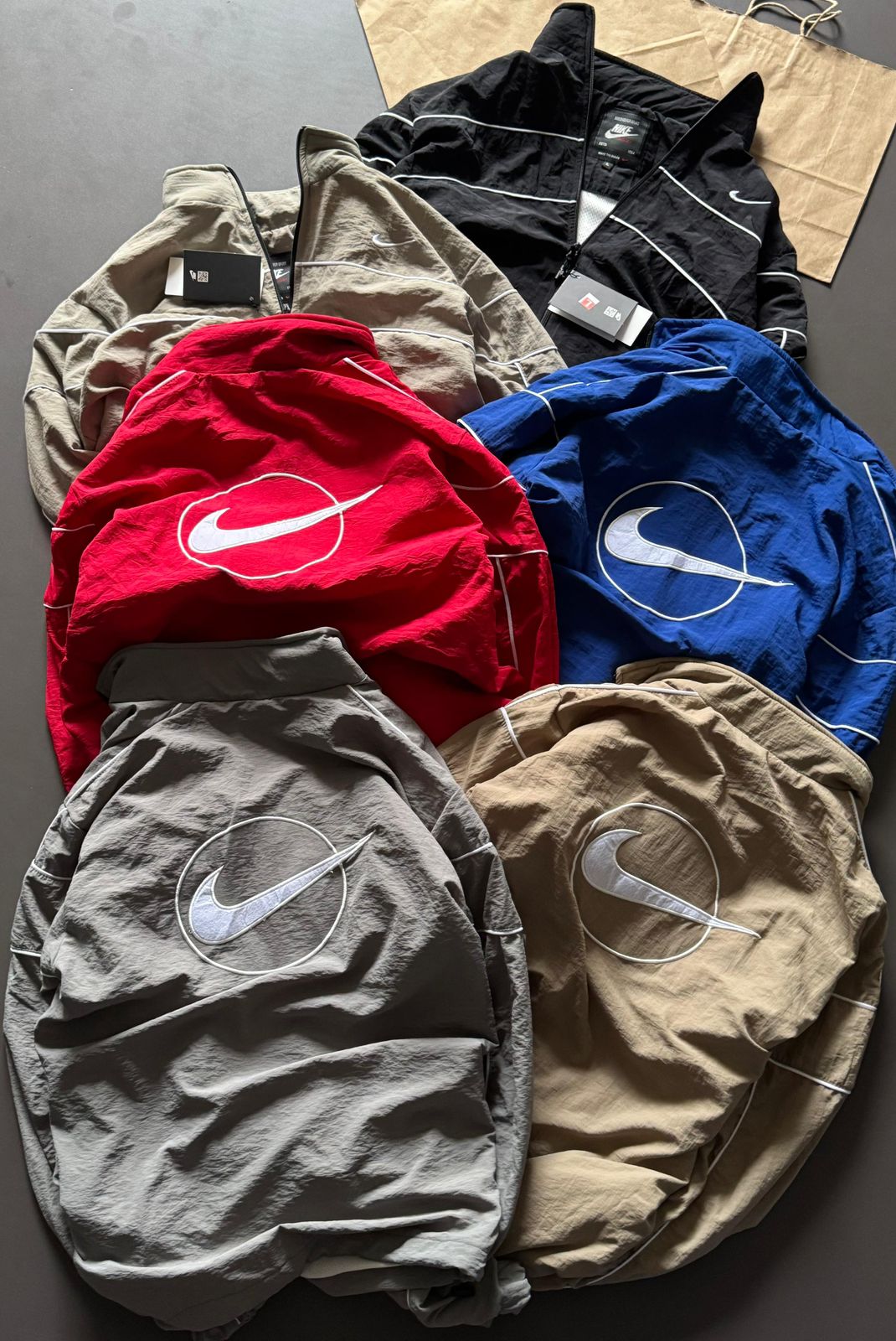 AAA+ Premium Nike-Style Lightweight Sports Jacket – Full Zip with Contrast Piping | Mixed Colors & Sizes (MOQ 25 Pcs Set |